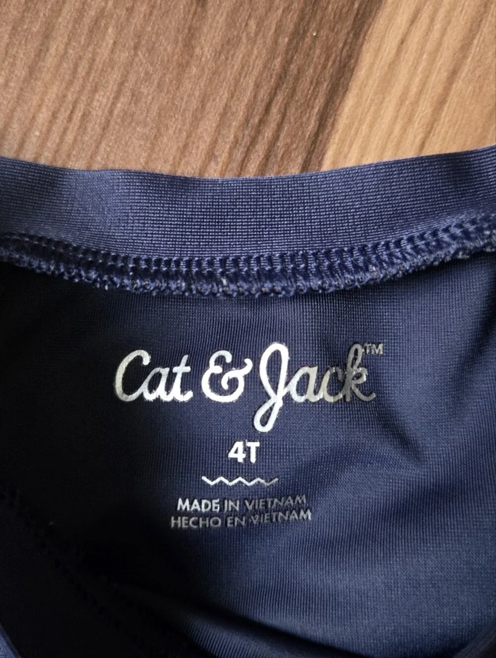 Cat & Jack 4T Navy Multicolor Heart Girls' Two-Piece Rashguard Swim Set VGUC